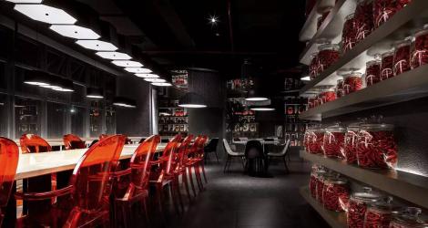 HKIRC醫(yī)療中心，把醫(yī)美中心變成了花園回