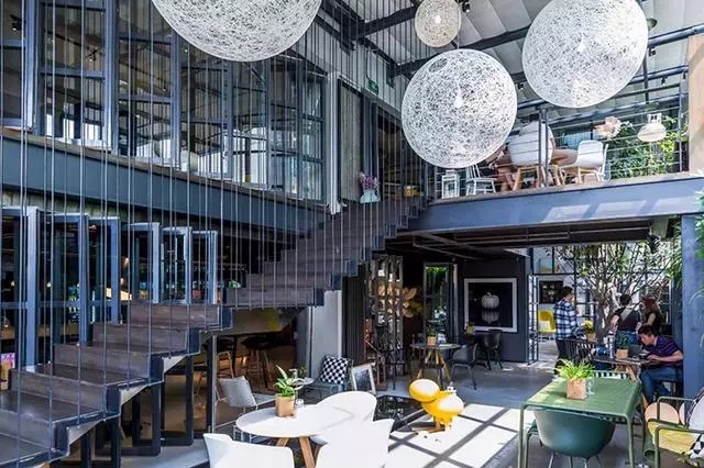 對這屆年輕人來說，“生活”在辦公空間，才是向往的生活